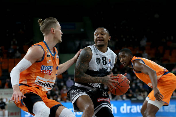 轮联赛中所 轮联赛中所