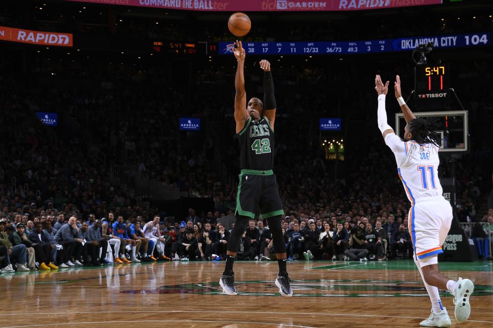 年以1亿欧 年以1亿欧